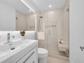 840 Algeria Ave, Coral Gables FL 33134