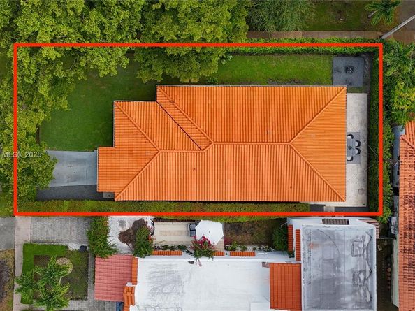 840 Algeria Ave, Coral Gables FL 33134