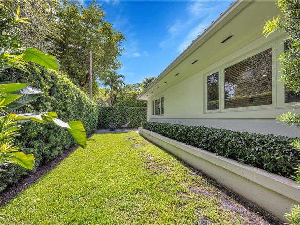 840 Algeria Ave, Coral Gables FL 33134