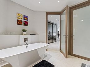 17301 Biscayne Blvd PH5, North Miami Beach FL 33160