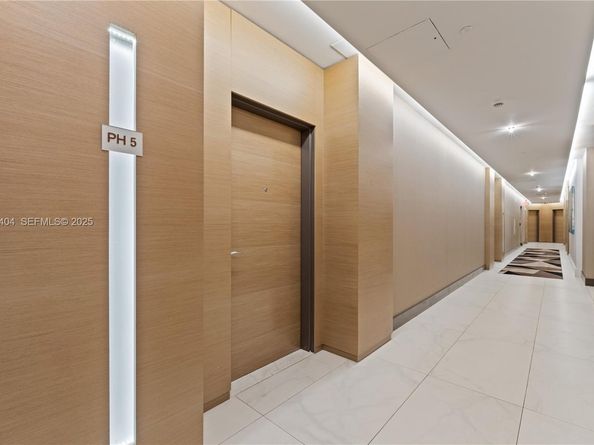 17301 Biscayne Blvd PH5, North Miami Beach FL 33160