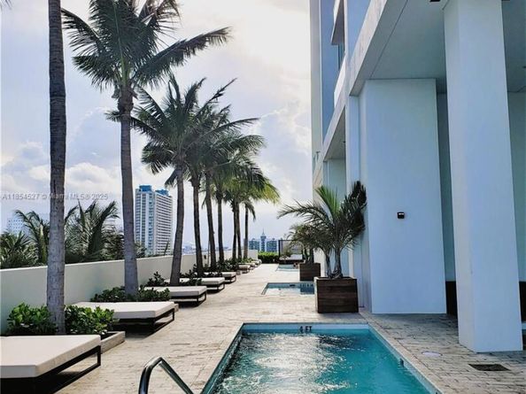 1040 Biscayne Blvd 3508, Miami FL 33132