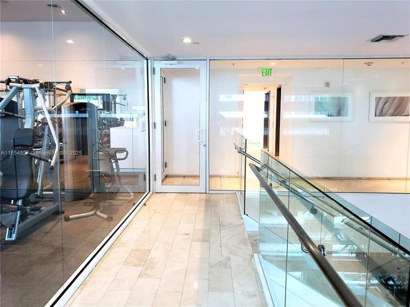 1040 Biscayne Blvd 3508, Miami FL 33132