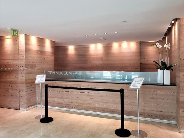 1040 Biscayne Blvd 3508, Miami FL 33132