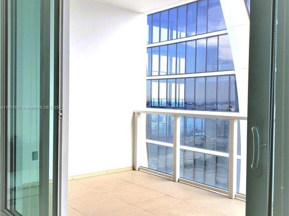 1040 Biscayne Blvd 3508, Miami FL 33132