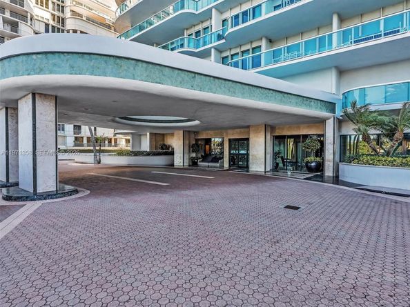 10101 Collins Ave 18C + CABANA, Bal Harbour FL 33154