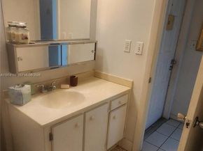 1100 Colony Point Cir 316, Pembroke Pines FL 33026