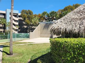 1100 Colony Point Cir 316, Pembroke Pines FL 33026