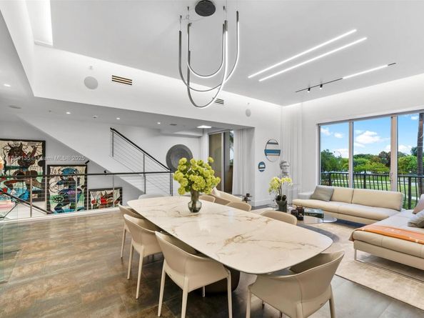 3501 N Ocean Dr V5, Hollywood FL 33019