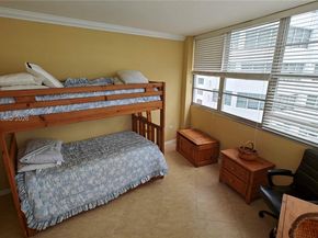 825 Brickell Bay Dr 841, Miami FL 33131