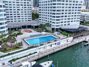 825 Brickell Bay Dr 841, Miami FL 33131