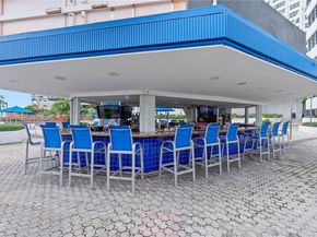 825 Brickell Bay Dr 841, Miami FL 33131