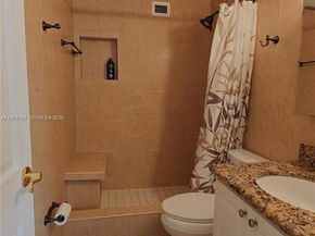 825 Brickell Bay Dr 841, Miami FL 33131