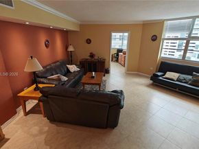 825 Brickell Bay Dr 841, Miami FL 33131