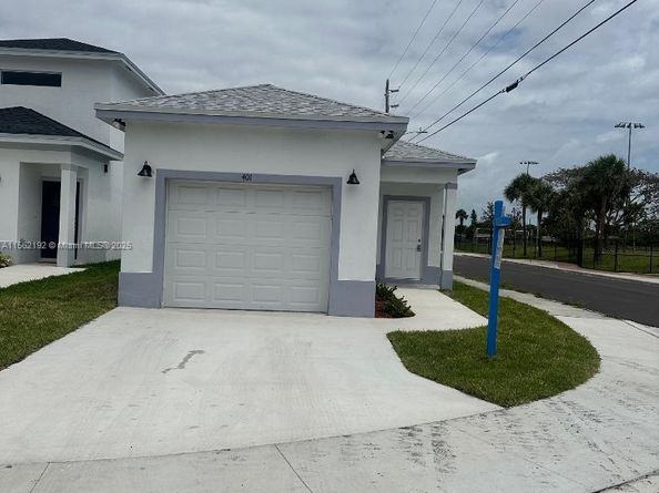 401 NW 12th Ave, Boynton Beach FL 33435