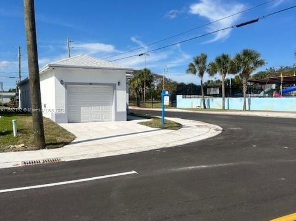 401 NW 12th Ave, Boynton Beach FL 33435