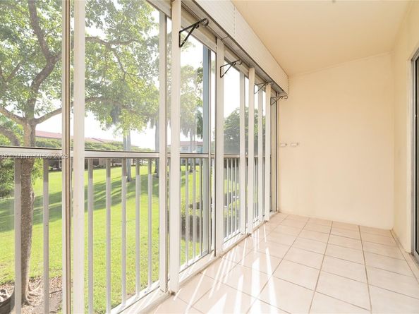 13000 SW 15th Ct 206U, Pembroke Pines FL 33027