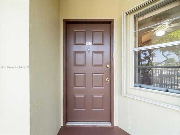 13000 SW 15th Ct 206U, Pembroke Pines FL 33027