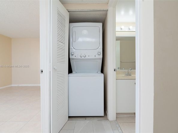 13000 SW 15th Ct 206U, Pembroke Pines FL 33027