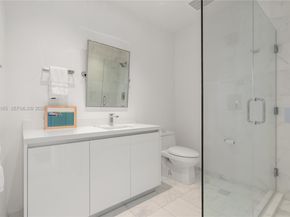 801 S Pointe Dr 204, Miami Beach FL 33139