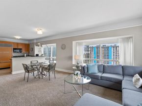 1435 Brickell Ave 3212, Miami FL 33131