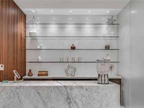 88 SW 7th St 2305, Miami FL 33130