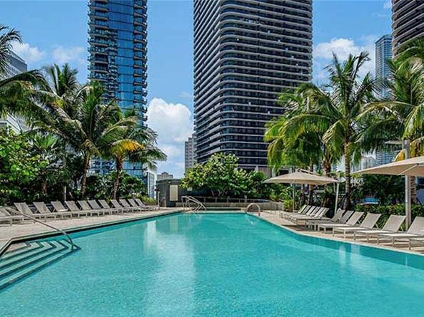 88 SW 7th St 2305, Miami FL 33130