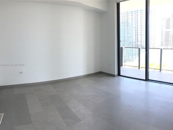 88 SW 7th St 2305, Miami FL 33130