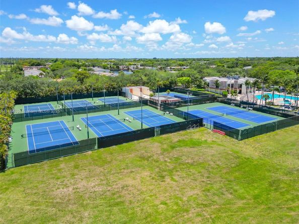 7909 SW 105th Ave, Miami FL 33173