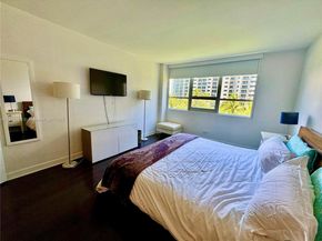 1500 Bay Rd 462S, Miami Beach FL 33139