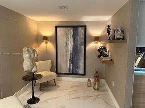 16385 Biscayne Blvd 3018, North Miami Beach FL 33160