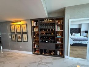 16385 Biscayne Blvd 3018, North Miami Beach FL 33160