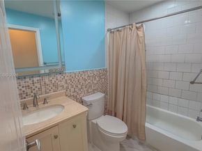 3525 Magellan Cir, Aventura FL 33180