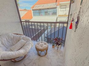 3525 Magellan Cir, Aventura FL 33180