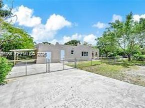 1301 Sharar Ave, Opa-Locka FL 33054