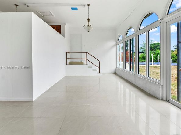 4399 SW 89th Ave, Miami FL 33165