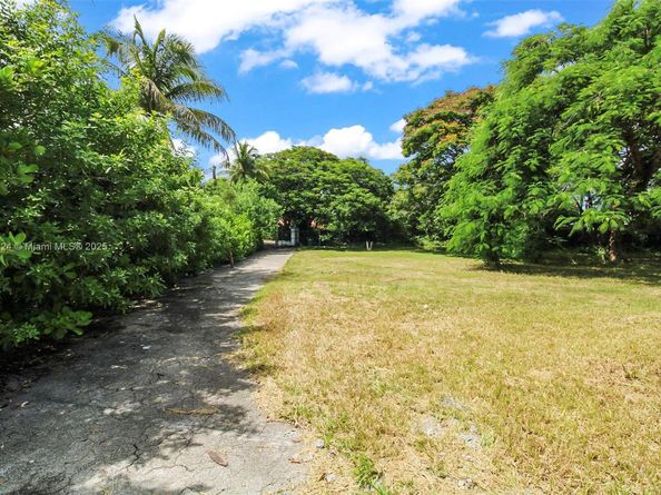 4399 SW 89th Ave, Miami FL 33165