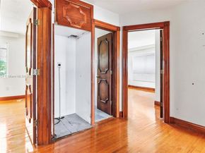 4399 SW 89th Ave, Miami FL 33165