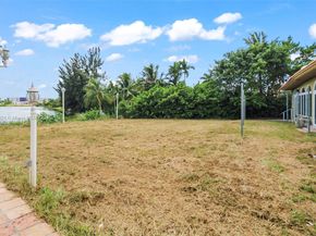 4399 SW 89th Ave, Miami FL 33165