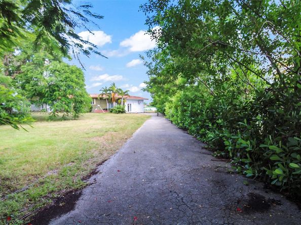 4399 SW 89th Ave, Miami FL 33165