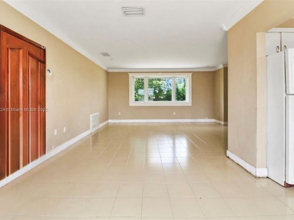 4399 SW 89th Ave, Miami FL 33165