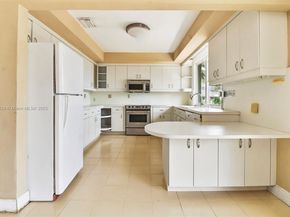 4399 SW 89th Ave, Miami FL 33165