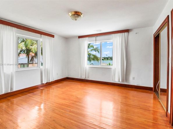 4399 SW 89th Ave, Miami FL 33165