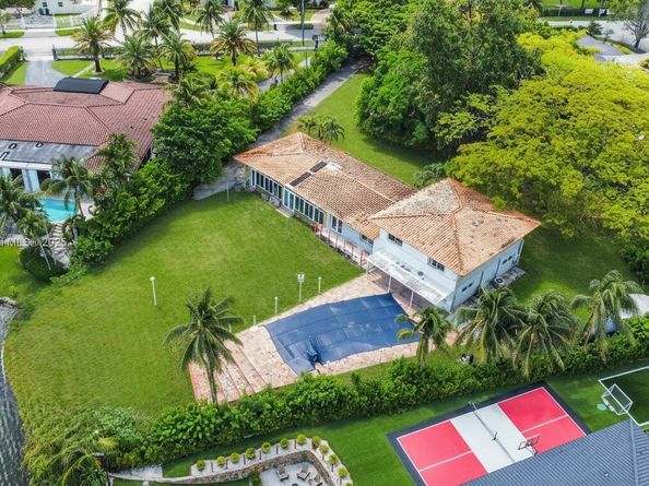 4399 SW 89th Ave, Miami FL 33165