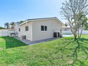 5711 NE 20th Ter, Fort Lauderdale FL 33308