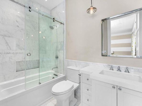 2500 Regatta Ave, Miami Beach FL 33140