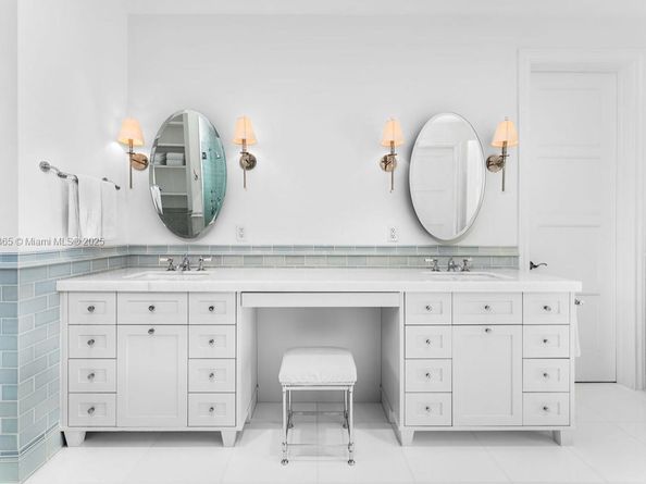 2500 Regatta Ave, Miami Beach FL 33140