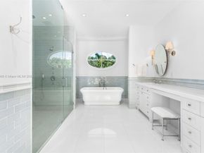 2500 Regatta Ave, Miami Beach FL 33140