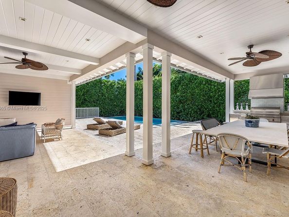 2500 Regatta Ave, Miami Beach FL 33140