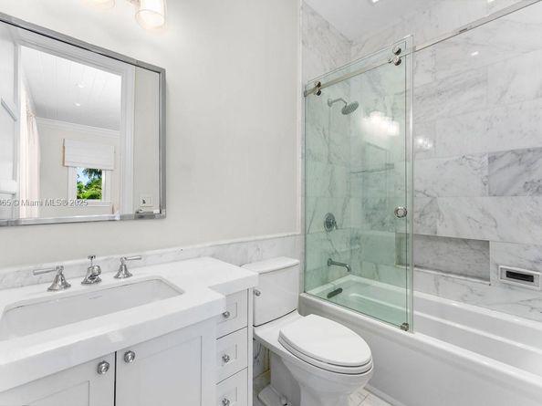 2500 Regatta Ave, Miami Beach FL 33140